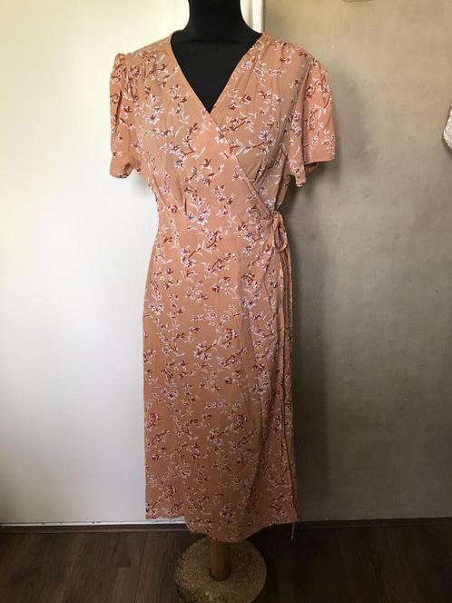 overslag jurk (Shein), Kleding | Dames, Jurken, Nieuw, Maat 38/40 (M), Overige kleuren, Onder de knie, Ophalen of Verzenden