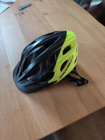 Rockrider fietshelm maat 51-55cm beschikbaar voor biedingen