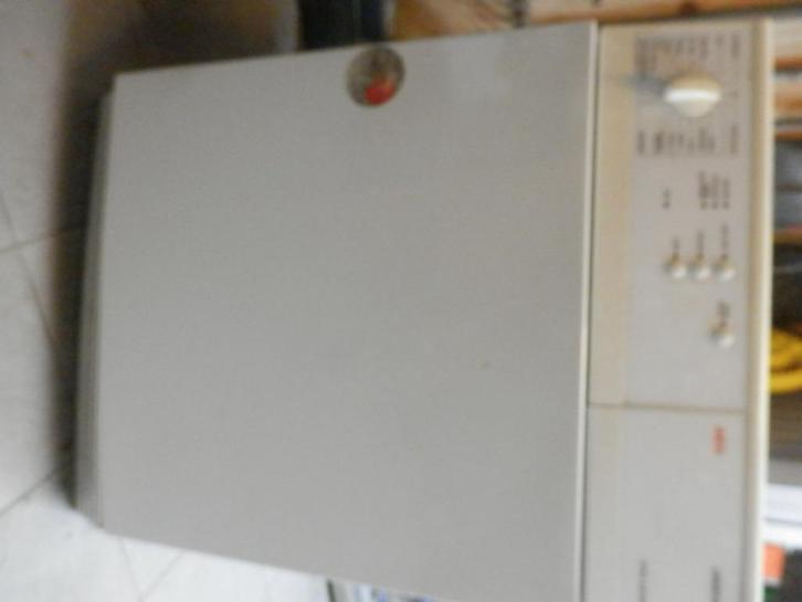 Wasdroger AEG, type Lavaterm 37320 electronic, Witgoed en Apparatuur, Wasdrogers, Gebruikt, Luchtafvoer, Voorlader, 85 tot 90 cm