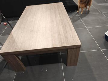 Salontafel  beschikbaar voor biedingen