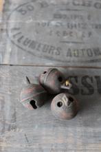 Oude bellen in mooi geleefde tinten *Pronck & Praal*, Ophalen of Verzenden