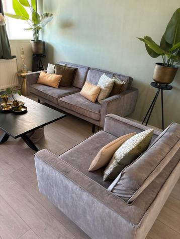 2,5 zits en fauteuil beschikbaar voor biedingen
