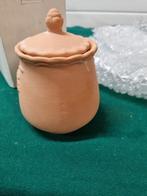 Potje terracotta met druiven nieuw, Ophalen of Verzenden
