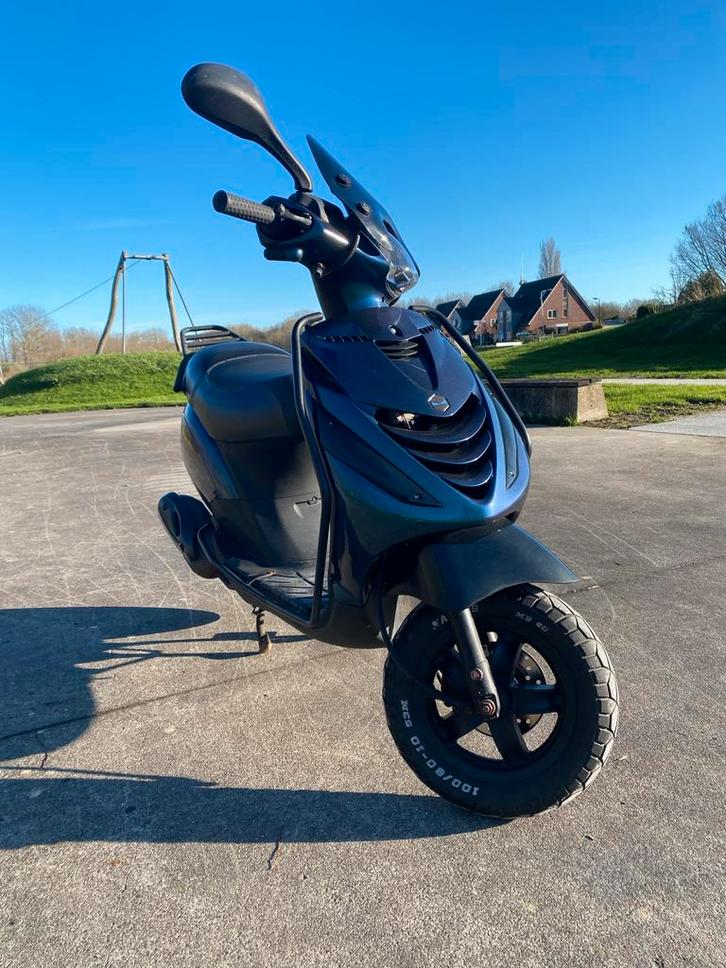 Piaggio Zip 4t - Bouwjaar 2017, Fietsen en Brommers, Scooters | Piaggio, Gebruikt, Zip, Benzine, Ophalen