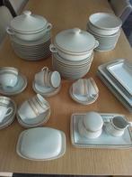 Mosa servies van de ontwerper Piet Stockmans, Ophalen
