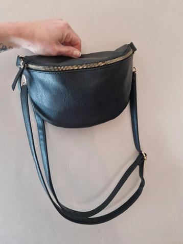 Cross body bag, tas  beschikbaar voor biedingen