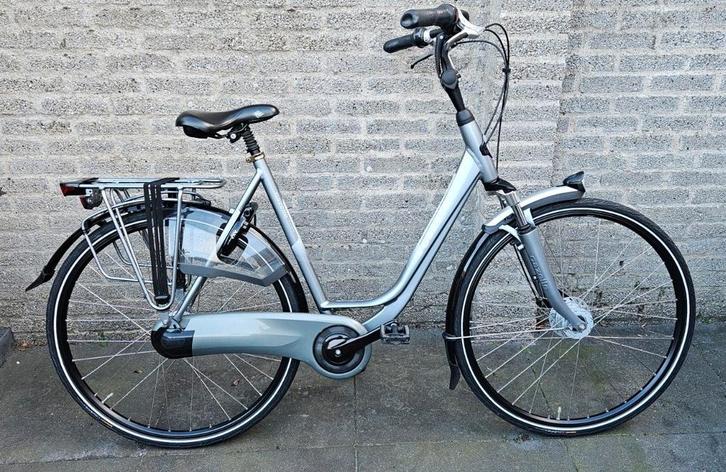 Gazelle Orange C7

Dames fiets, framemaat 57, Fietsen en Brommers, Fietsen | Dames | Damesfietsen, Gebruikt, Gazelle, Versnellingen