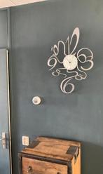 Klok wandklok Italiaans design Arti & Mestieri zilverkleur, Ophalen of Verzenden, Zo goed als nieuw, Analoog, Wandklok
