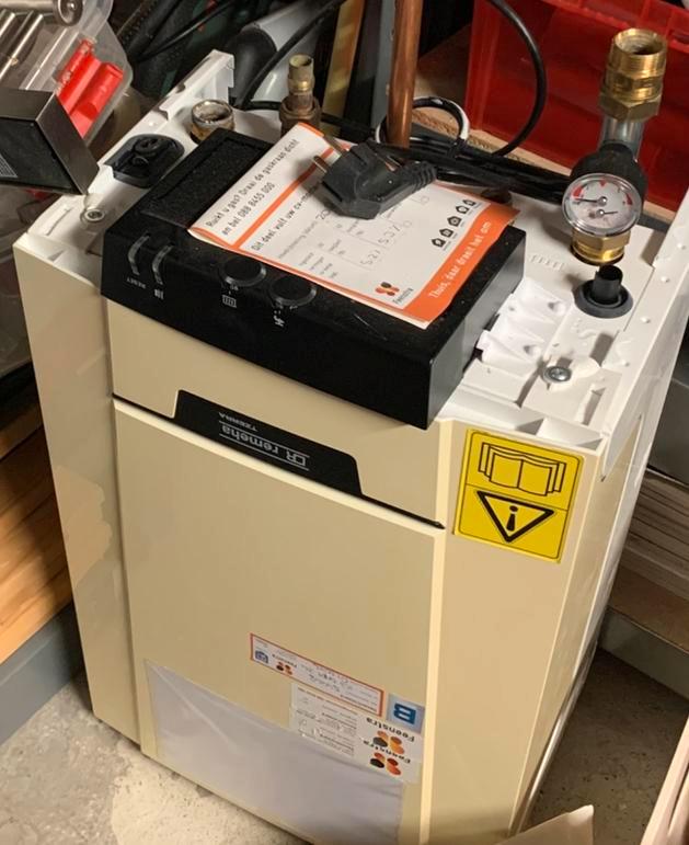 Vaillant CV ketel + Expansievat (samen of apart kopen), Doe-het-zelf en Verbouw, Geisers en Boilers, Gebruikt, Boiler, Minder dan 20 liter