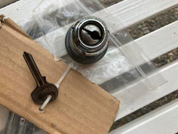 Contactslot Porsche 356 C  beschikbaar voor biedingen