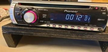 Pioneer autoradio zonder bleuthooth en USB En AUX  beschikbaar voor biedingen