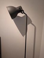 IKEA Hektar staande lamp – donkergrijs – €35, Ophalen of Verzenden, Zo goed als nieuw, Metaal, Industrieel/Modern