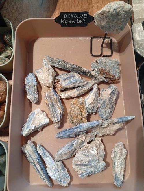 Blauwe kyaniet, Verzamelen, Mineralen en Fossielen, Mineraal, Ophalen of Verzenden