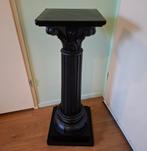 Zuil piedestal plantenzuil 84 cm hoog mat zwart hout antiek, Huis en Inrichting, Woonaccessoires | Zuilen en Pilaren, Ophalen