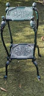 Gelaagde gietijzeren plantenstandaard (brocante), Ophalen of Verzenden, Gebruikt