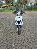 Zip 4 takt 25 km, Fietsen en Brommers, Scooters | Piaggio, Gebruikt, Zip, Ophalen of Verzenden, Benzine