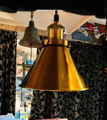 Set 3 hanglampen voor boven de bar messing MANCAVE bar beschikbaar voor biedingen
