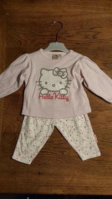  Hello-Kitty maat 80.  NIEUW,  baby-pyjama  beschikbaar voor biedingen