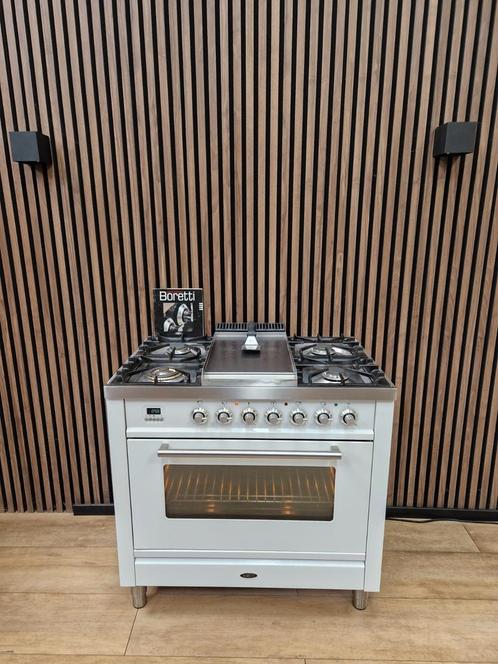 Zeer Luxe Boretti Fornuis wit 90 cm (Gratis bezorgen), Witgoed en Apparatuur, Fornuizen, Zo goed als nieuw, Vrijstaand, Gas, 5 kookzones of meer