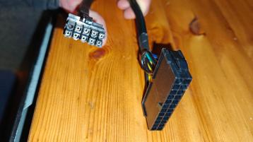 Lenovo ATX 24 pin naar 10 pin PSU adapter beschikbaar voor biedingen