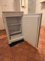 Vriezer inbouw. Merk: Junker, Witgoed en Apparatuur, Vriezers en Diepvrieskisten, Minder dan 60 cm, Zo goed als nieuw, Energieklasse A of zuiniger
