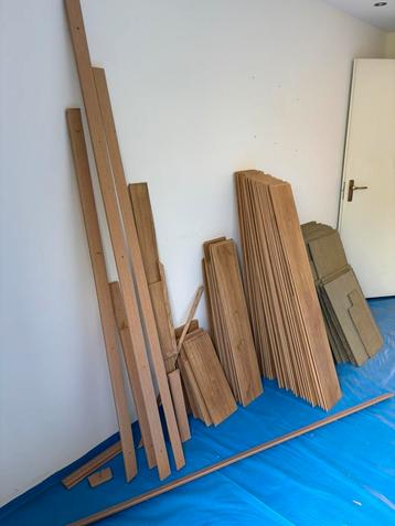 Gratis ophalen - Laminaat eiken incl ondervloer 36 m2. beschikbaar voor biedingen