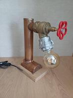 Lamp gemaakt van brandkraan, Huis en Inrichting, Lampen | Tafellampen, Ophalen of Verzenden, Zo goed als nieuw, Minder dan 50 cm
