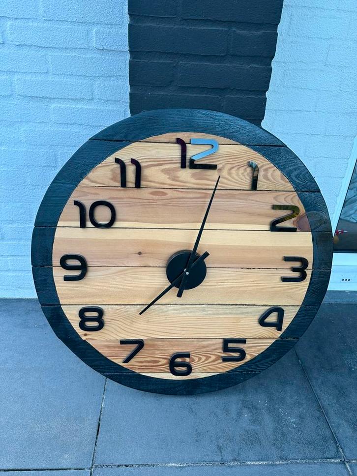 Grote klok, Huis en Inrichting, Woonaccessoires | Klokken, Zo goed als nieuw, Wandklok, Analoog, Ophalen