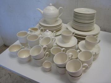 Mooie Wedgwood Windsor serviesdelen, +-75-delig beschikbaar voor biedingen