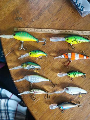 Set met crankbaits van diverse merken beschikbaar voor biedingen