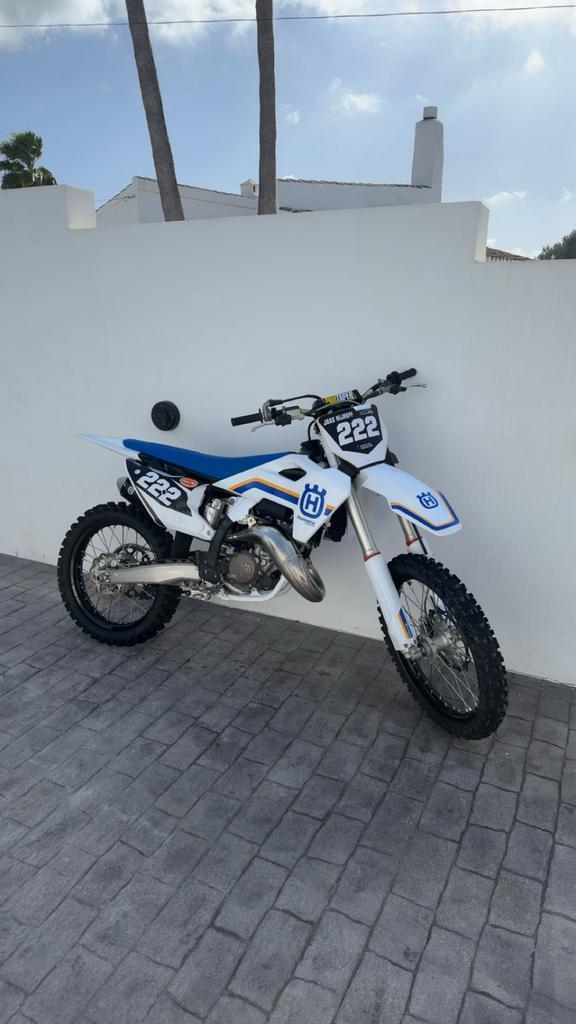 husqvarna tc 125 2023 heritage, Fietsen en Brommers, Brommers | Crossbrommers, Zo goed als nieuw, Overige merken, Ophalen