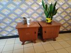 set nachtkastjes retro vintage jaren 50/60 netjes, Huis en Inrichting, Slaapkamer | Nachtkastjes, Ophalen, Gebruikt, 45 tot 65 cm