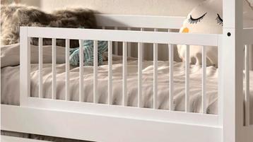 Bedhekje gebruikt voor 1 bedje, nog heel mooi en praktisch. beschikbaar voor biedingen