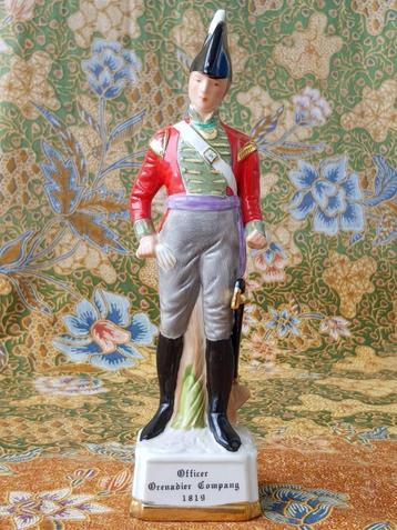 Mooi oud militaria beeldje uit Engeland van een Grenadier. beschikbaar voor biedingen