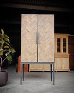 Visgraad Voorraadkast | Servieskast | Keukenkast #1584, Huis en Inrichting, Kasten | Buffetkasten, Met deur(en), 200 cm of meer