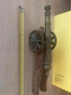 Antiek bronzen kanon, Ophalen