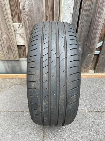 225 50 17 goodyear beschikbaar voor biedingen
