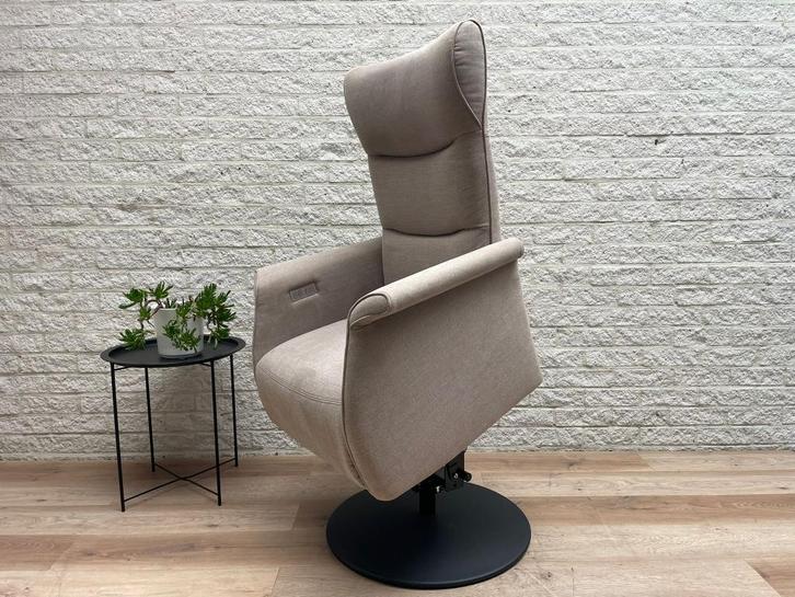Design Prominent Wilson sta op stoel relax fauteuil Large, Huis en Inrichting, Fauteuils, Zo goed als nieuw, Stof, 50 tot 75 cm