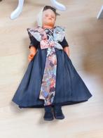 Klederdracht pop, 63 cm, Verzamelen, Ophalen, Gebruikt, Pop