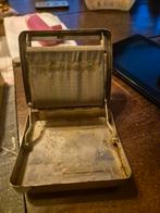 Sigaretten doosje, Verzamelen, Rookartikelen, Aanstekers en Luciferdoosjes, Ophalen of Verzenden, Tabaksdoos of Verpakking