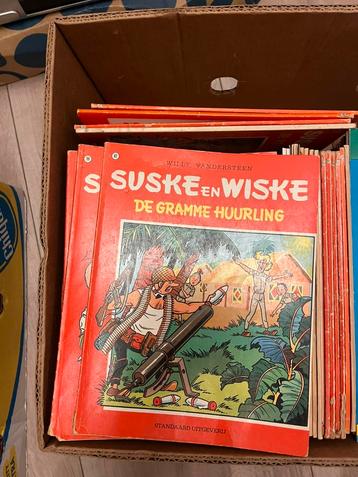 Halve bananendoos vol met Suske en Wiske - goede staat!  beschikbaar voor biedingen