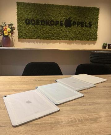 iPad Air 13 inch m2 256GB Wifi | nieuw/ongebruikt beschikbaar voor biedingen