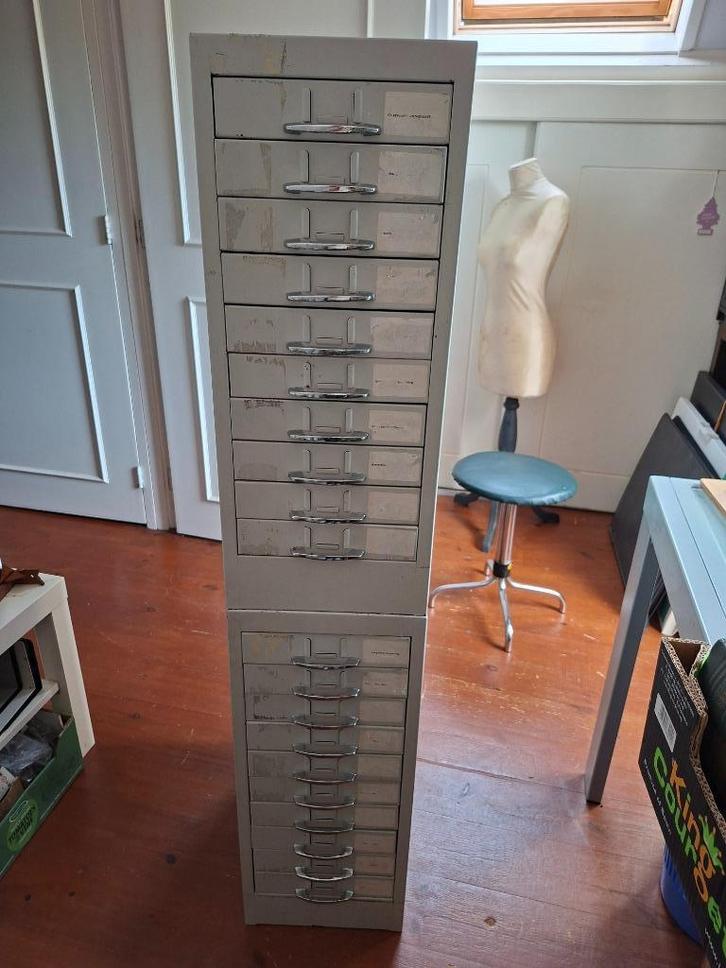 Vintage ladeblokjes voor gereedschap/hobby/kantoor/sierraden, Antiek en Kunst, Curiosa en Brocante, Ophalen