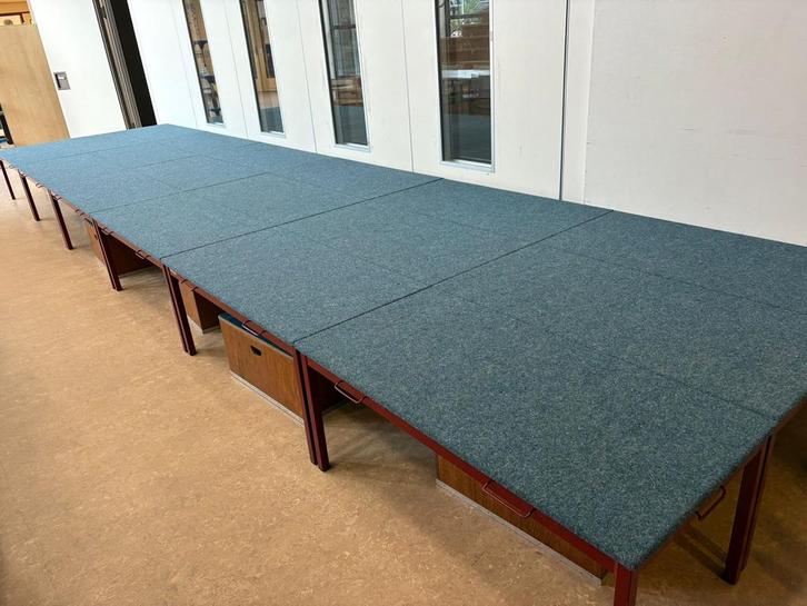 Podium te koop - 7,20 x 1,80 meter, Huis en Inrichting, Tafelonderdelen, Gebruikt, Tafelblad, 200 cm of meer, 150 tot 200 cm, Rechthoekig
