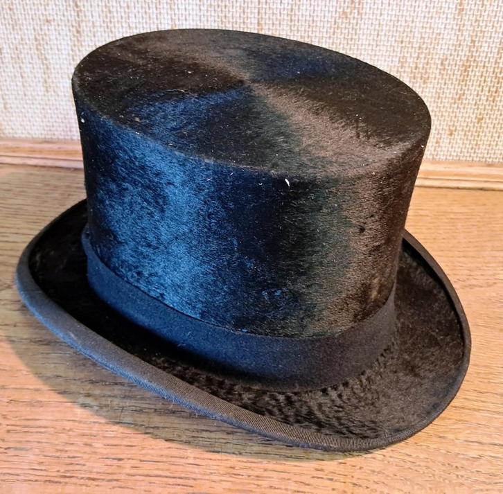 Een sjieke hoge heren hoed van A. Delion rond 1900 Parijs, Kleding | Heren, Hoeden en Petten, Gedragen, Hoed, Ophalen of Verzenden