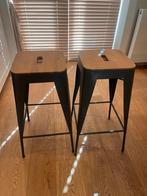 2 Houten & Stalen Krukken - 70cm hoog, Huis en Inrichting, Stoelen, Ophalen, Gebruikt, Twee, Grijs