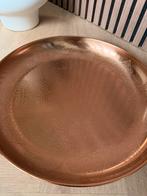 Prachtige Rose Gouden Schaal Met Motief uit India Metaal, Ophalen of Verzenden, Zo goed als nieuw, Rond, Overige materialen