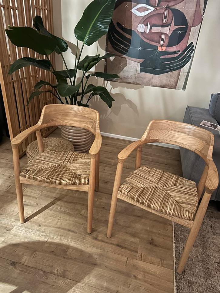 2x Eetkamerstoelen van Sungai hout en Rotan, Huis en Inrichting, Stoelen, Twee, Bruin, Ophalen of Verzenden