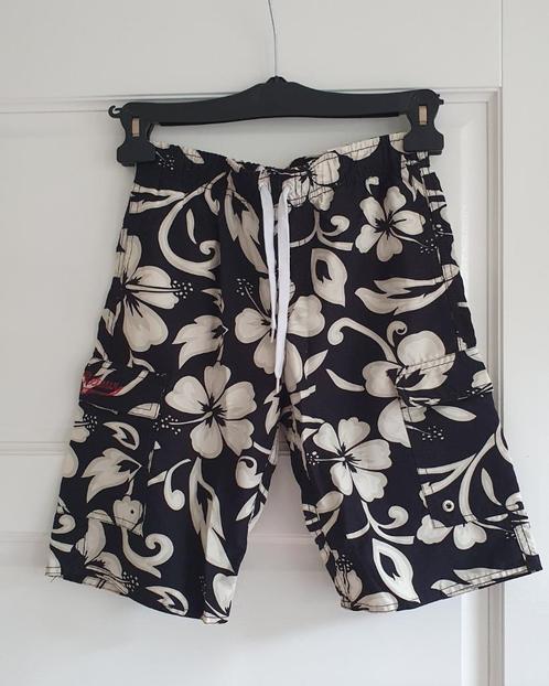 Retour zwembroek / zwemshort (maat 10), Kinderen en Baby's, Kinderkleding | Kinder-zwemkleding, Zo goed als nieuw, Zwembroek, Maat 140