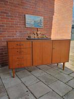 Vintage side/Board /dressoir ., Huis en Inrichting, Kasten | Dressoirs, Ophalen, 100 tot 150 cm, Zo goed als nieuw, Overige materialen